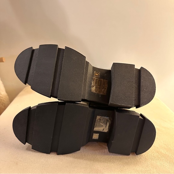 Green lug sole boots - Picture 2 of 6